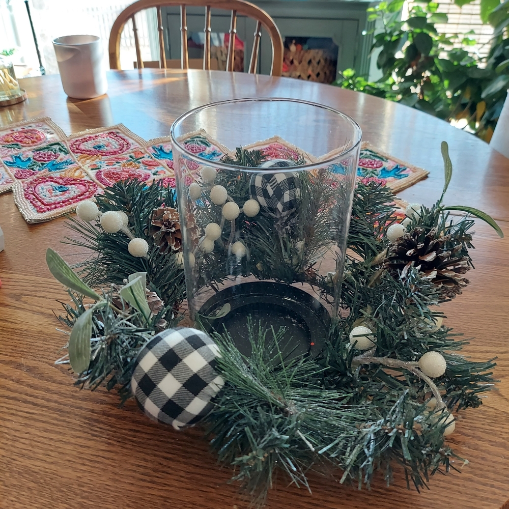 Mainstays Green and Black Holiday Wreath Candle Holder